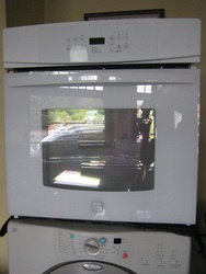 KENMORE 30 INCH WALL OVEN SELF CLEAN DELAYED START OPTION WARM AND HOLD OPTIONS LARGE VIEWING WINDOW WHITE